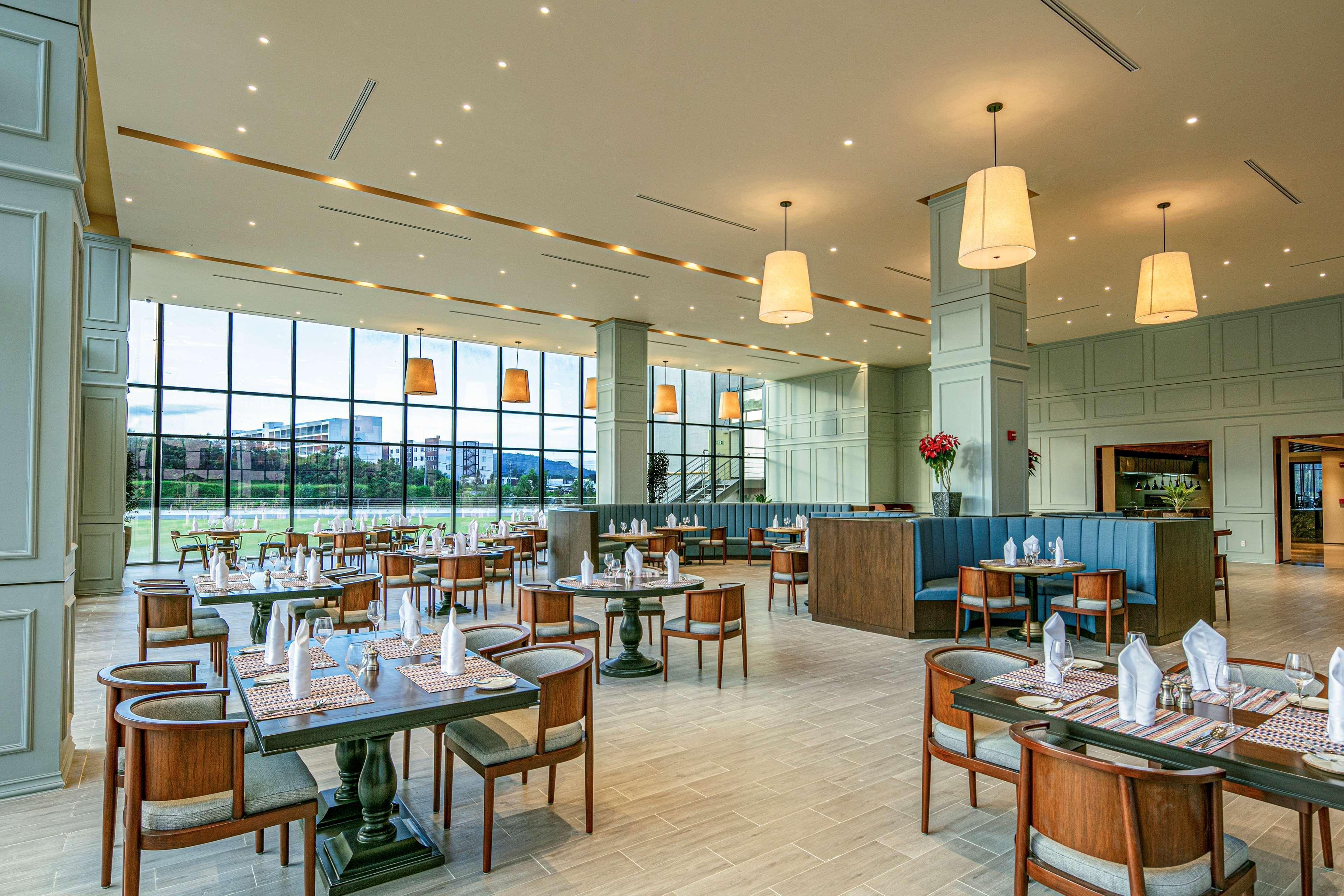 Hilton Clark Sun Valley Resort Clark Field Εξωτερικό φωτογραφία