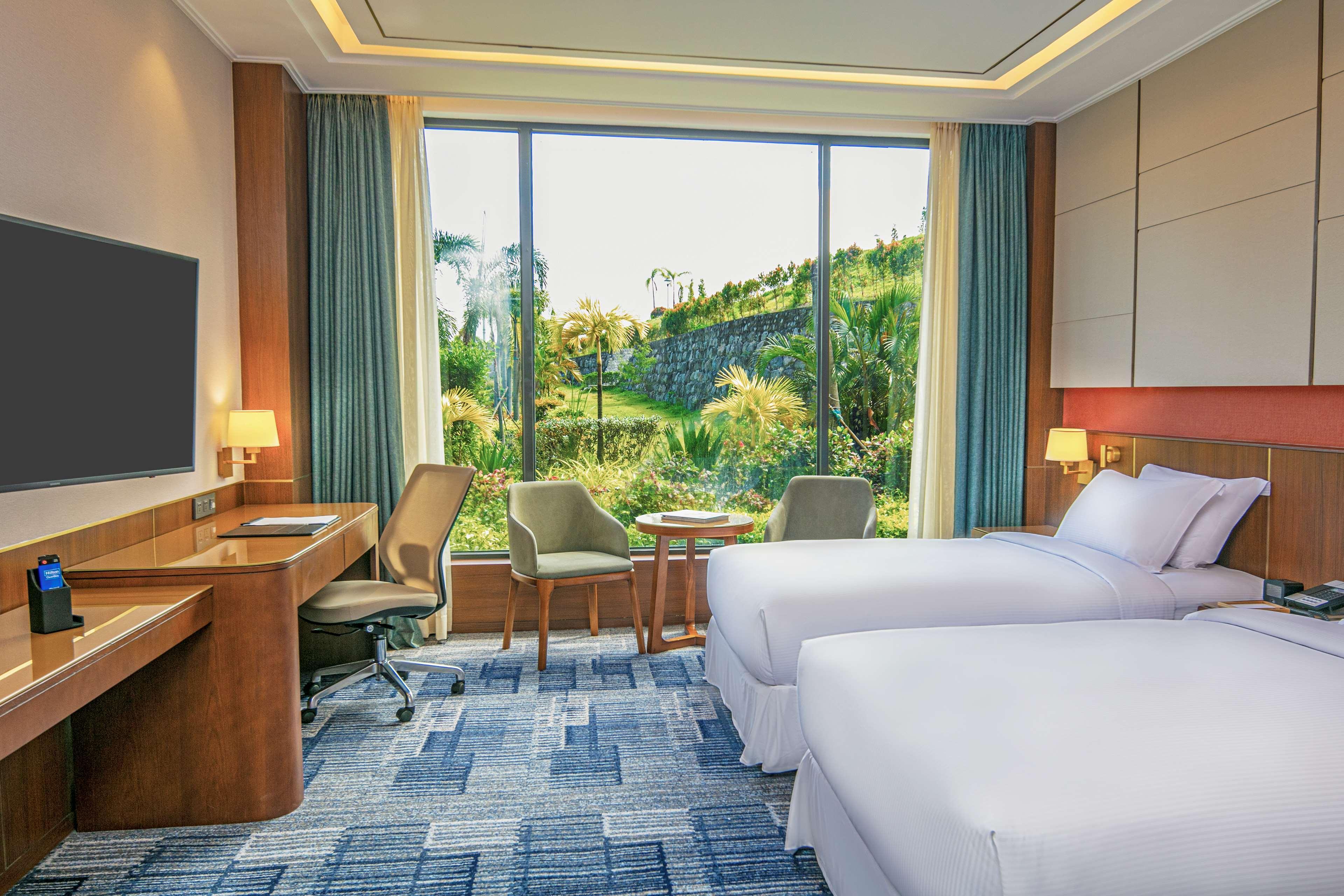 Hilton Clark Sun Valley Resort Clark Field Εξωτερικό φωτογραφία