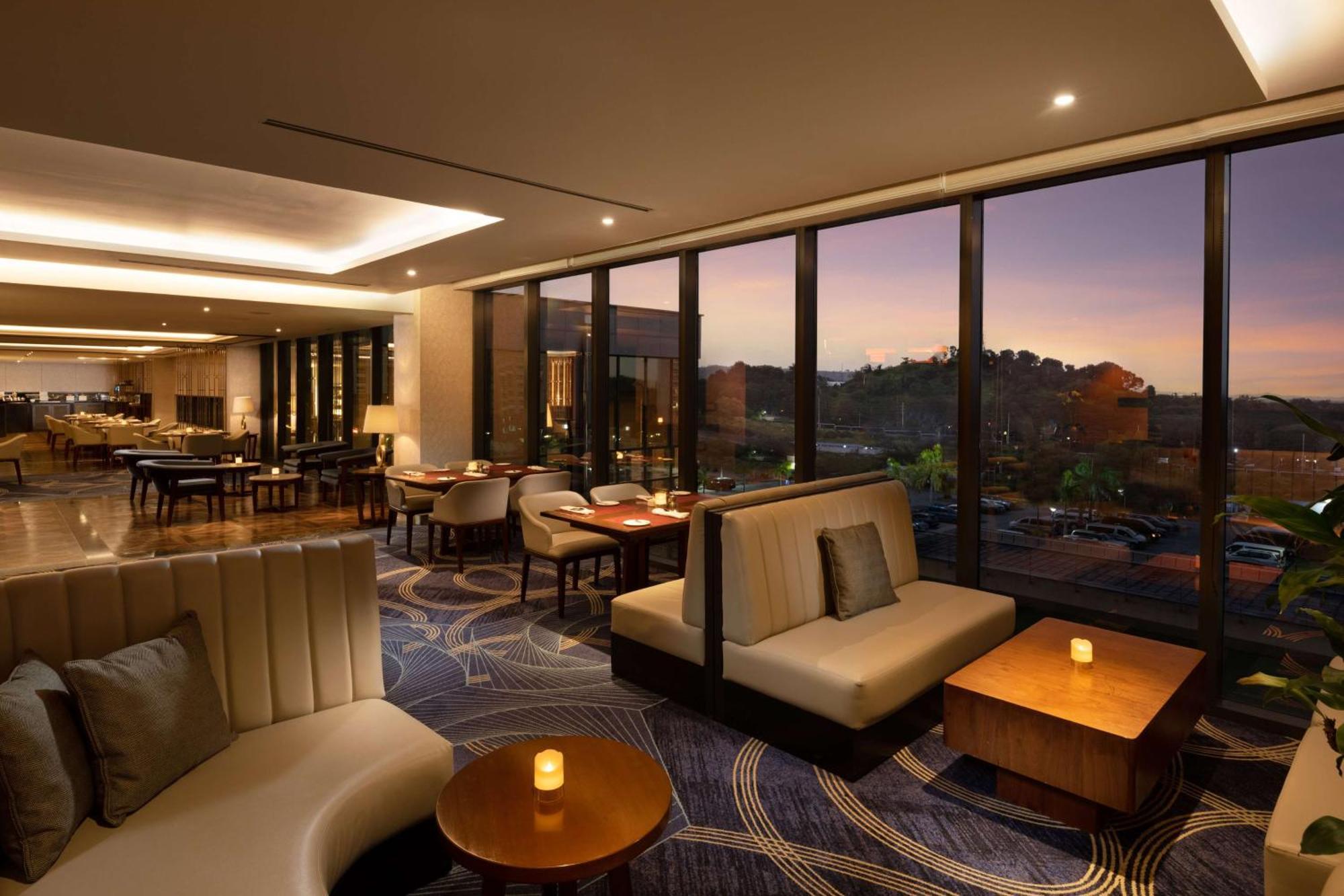 Hilton Clark Sun Valley Resort Clark Field Εξωτερικό φωτογραφία