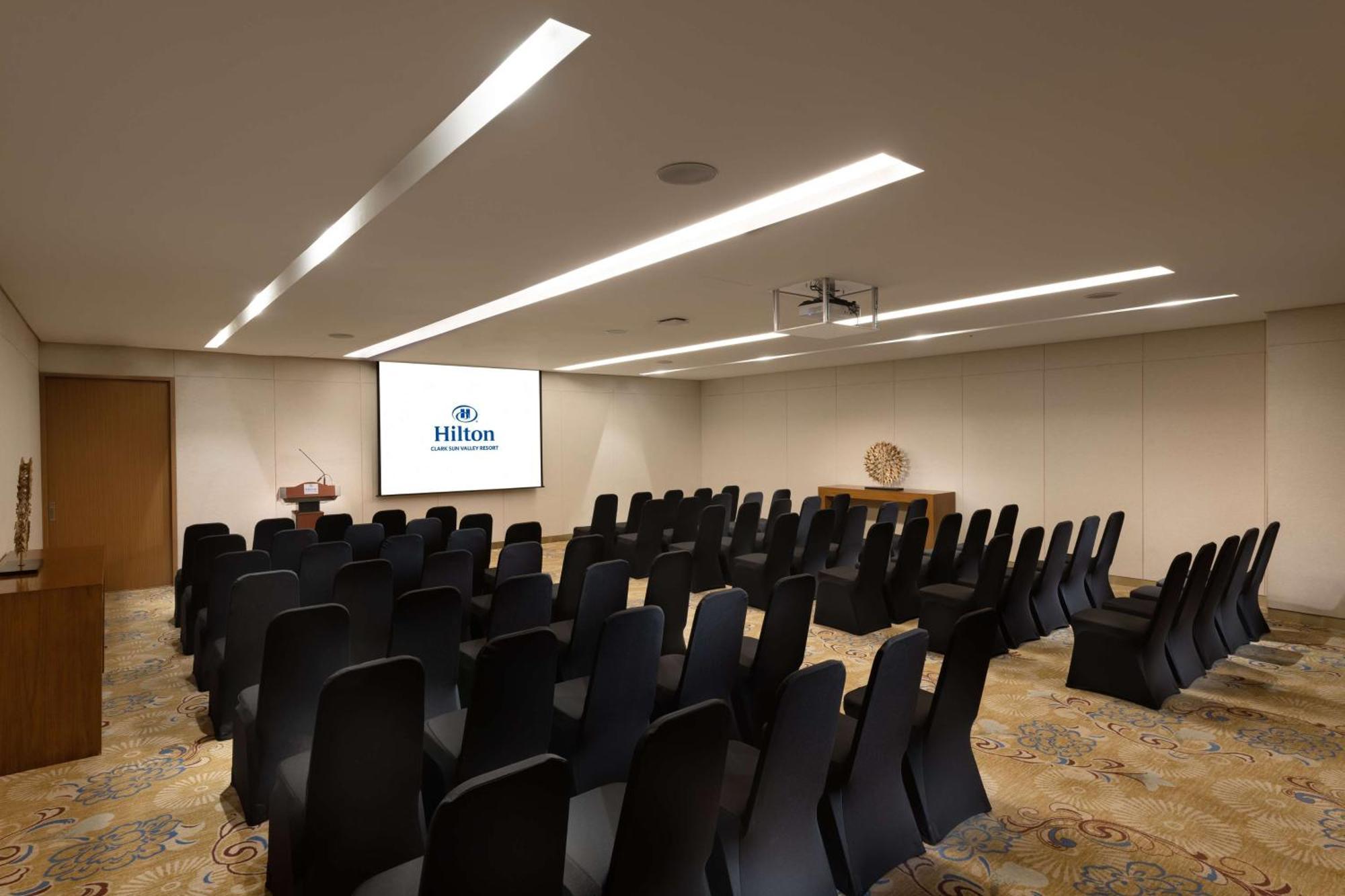 Hilton Clark Sun Valley Resort Clark Field Εξωτερικό φωτογραφία