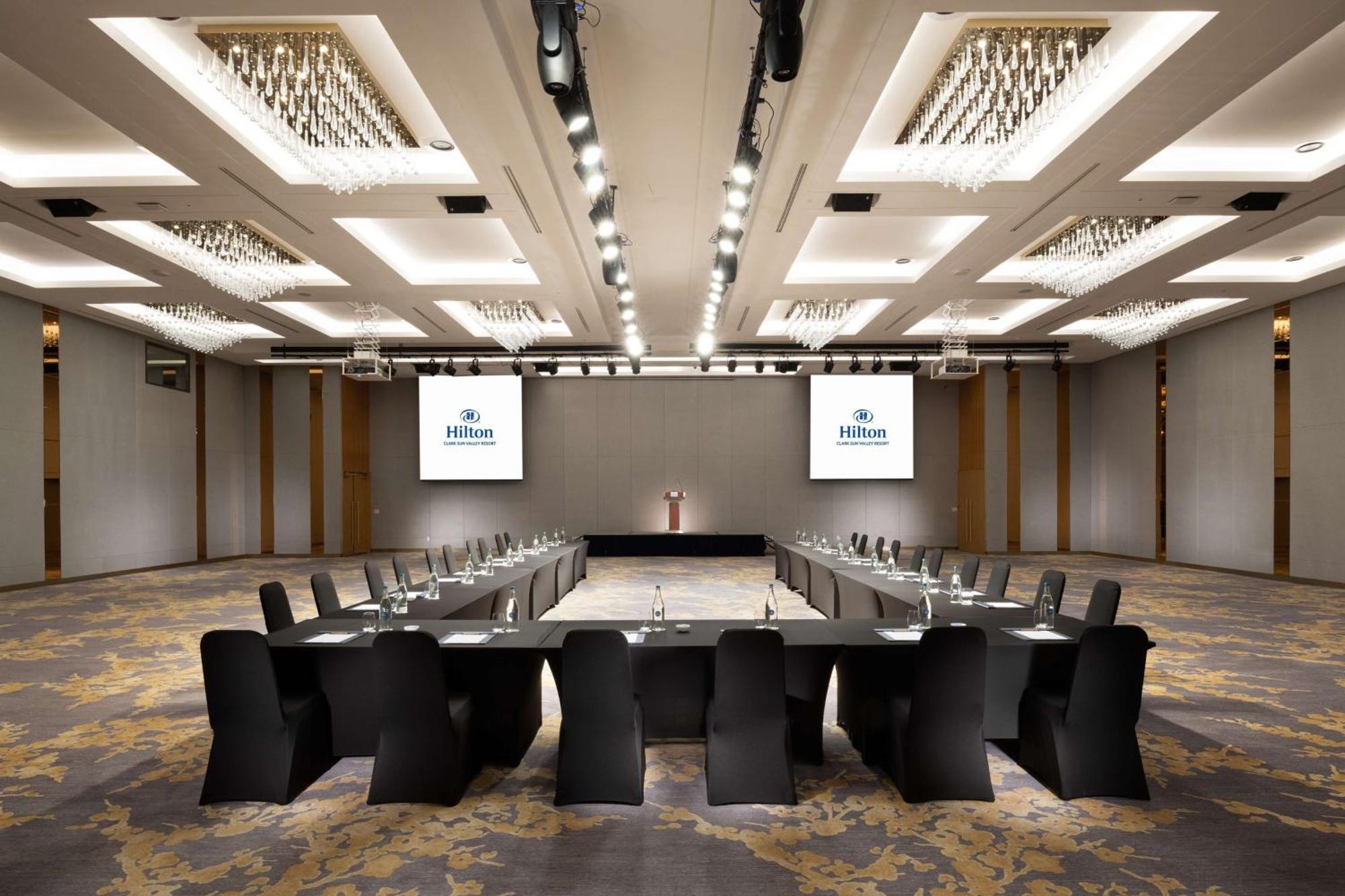 Hilton Clark Sun Valley Resort Clark Field Εξωτερικό φωτογραφία
