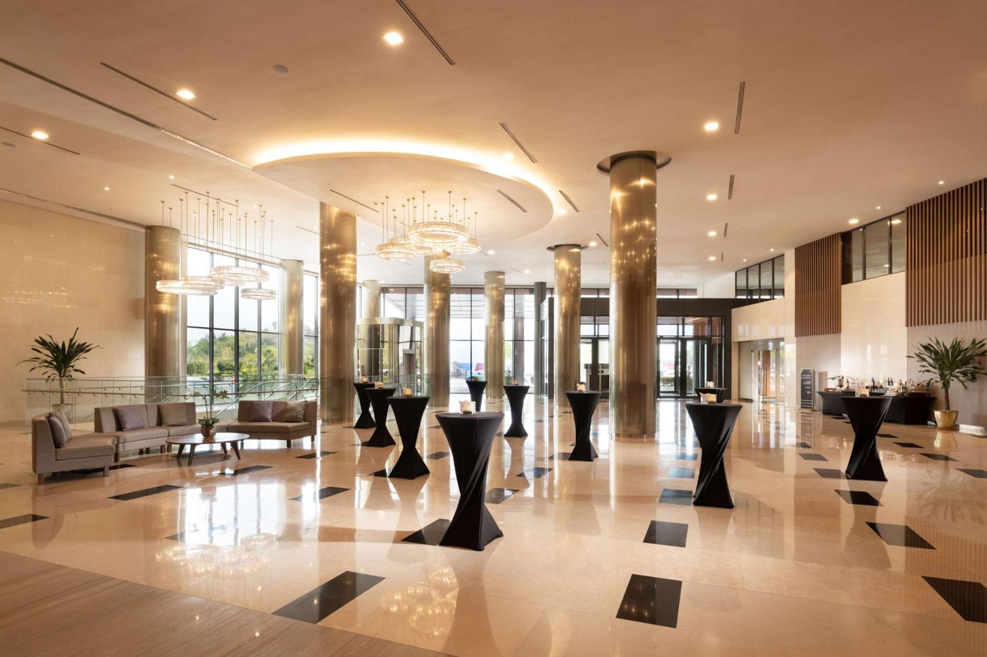 Hilton Clark Sun Valley Resort Clark Field Εξωτερικό φωτογραφία
